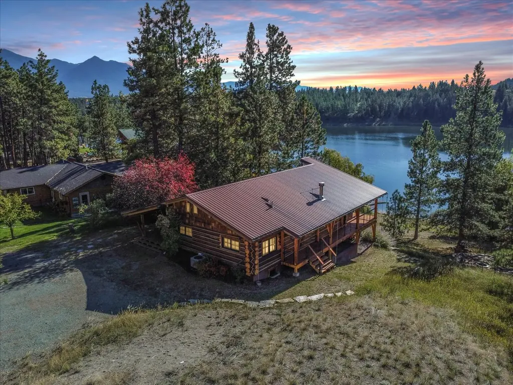471 Carpenter Lane Eureka MT 59917