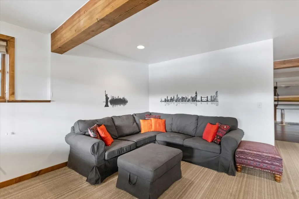 471 Carpenter Lane Eureka MT 59917