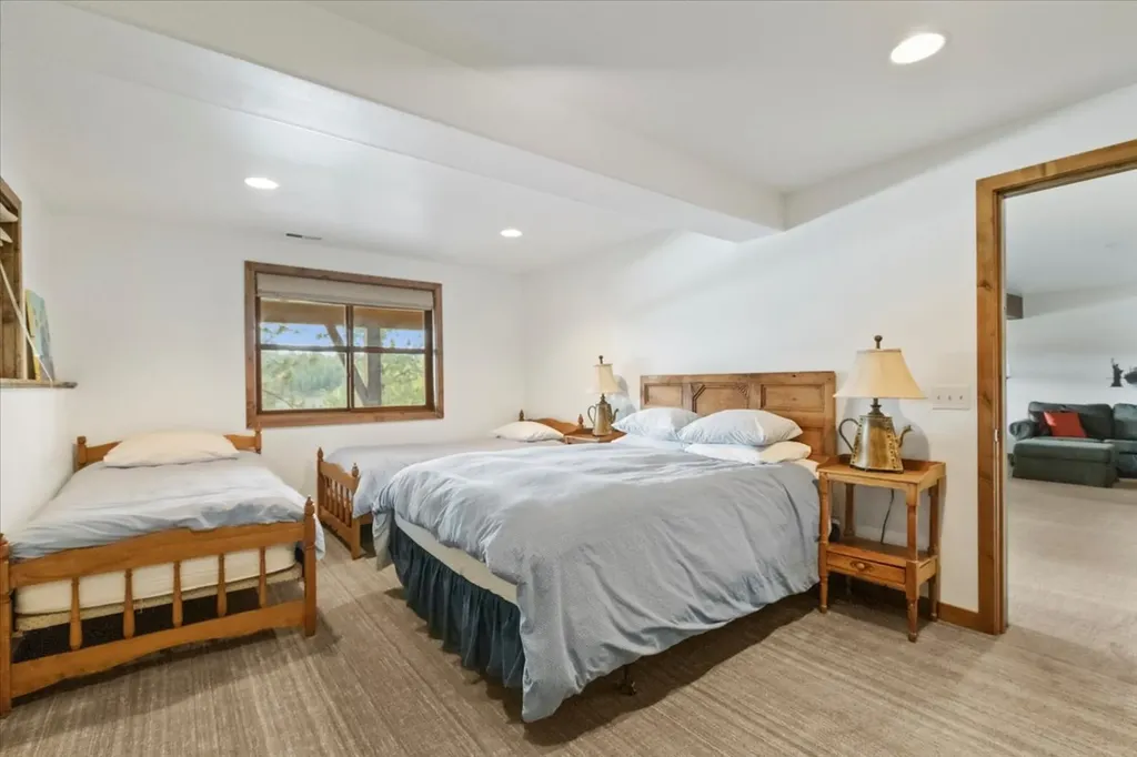 471 Carpenter Lane Eureka MT 59917