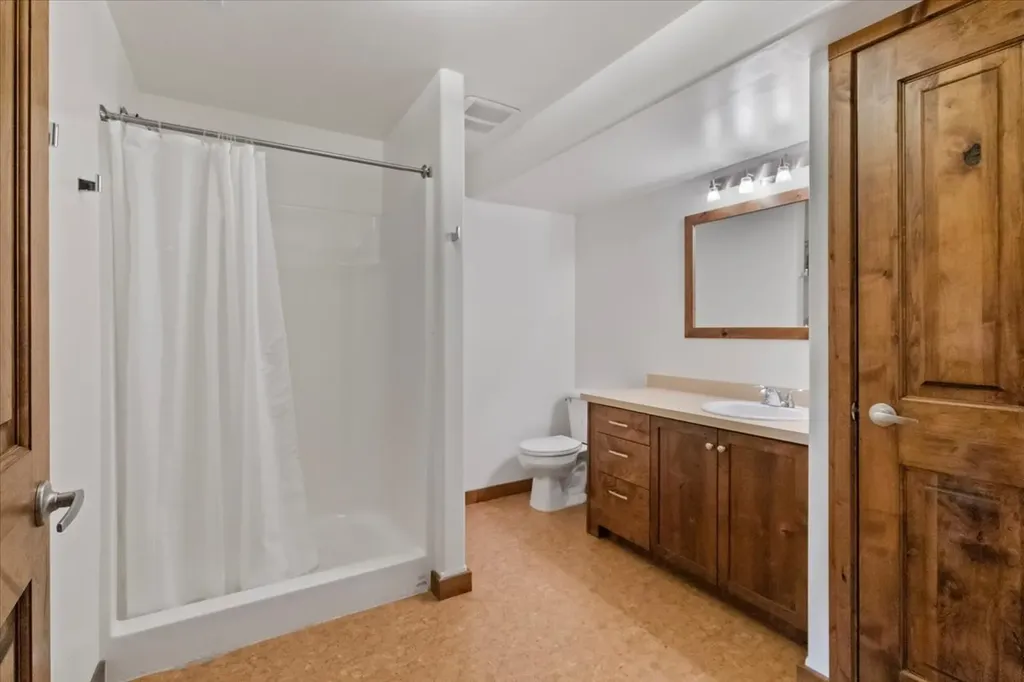 471 Carpenter Lane Eureka MT 59917