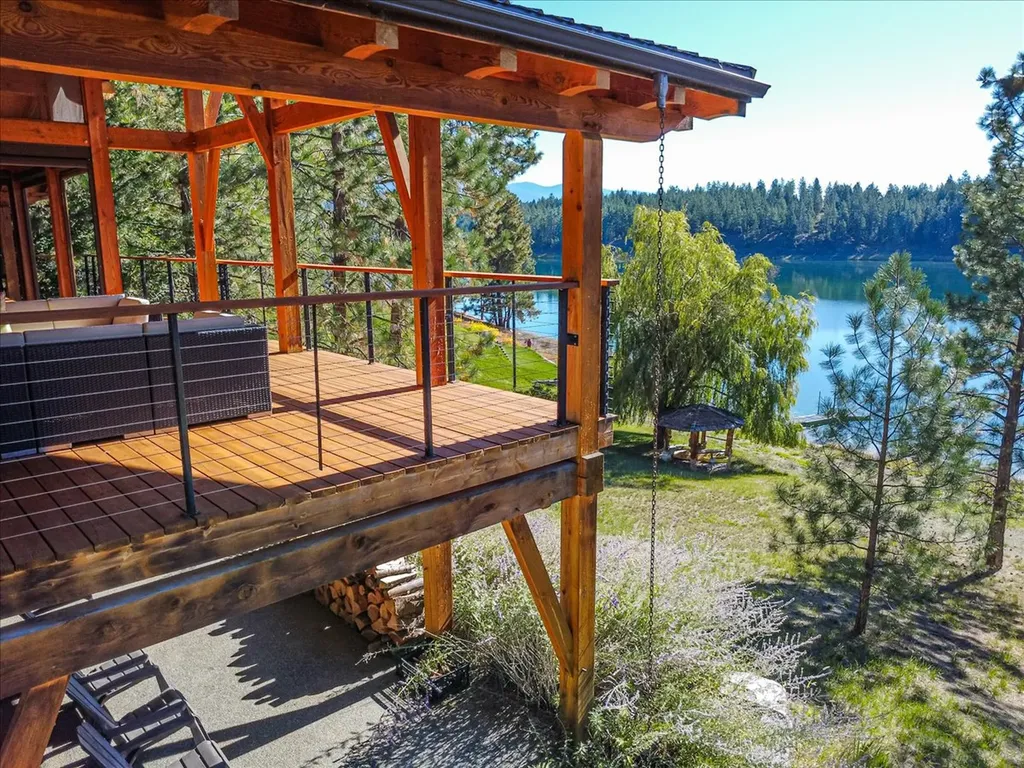 471 Carpenter Lane Eureka MT 59917