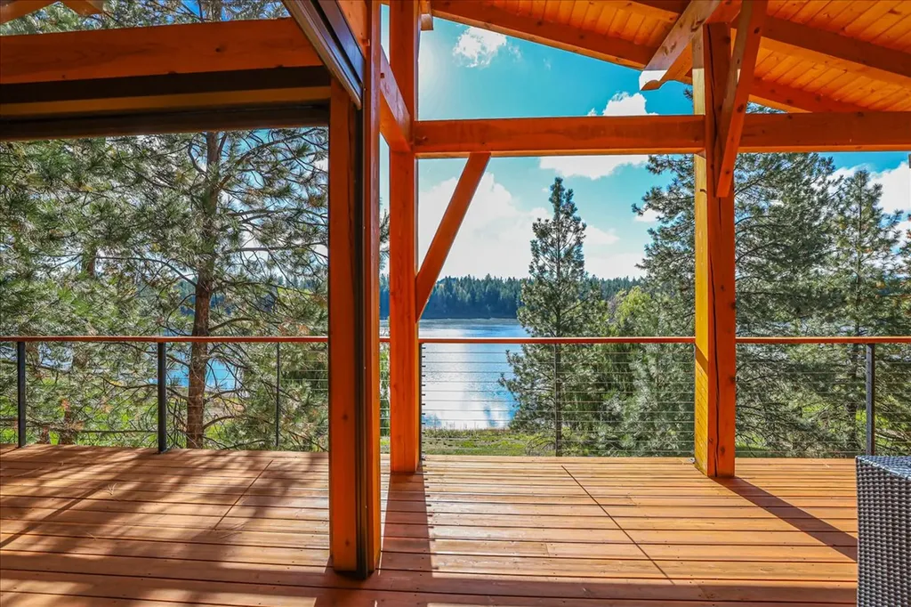 471 Carpenter Lane Eureka MT 59917