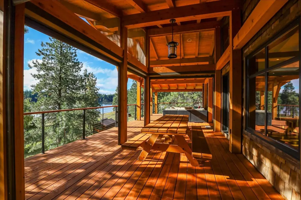 471 Carpenter Lane Eureka MT 59917