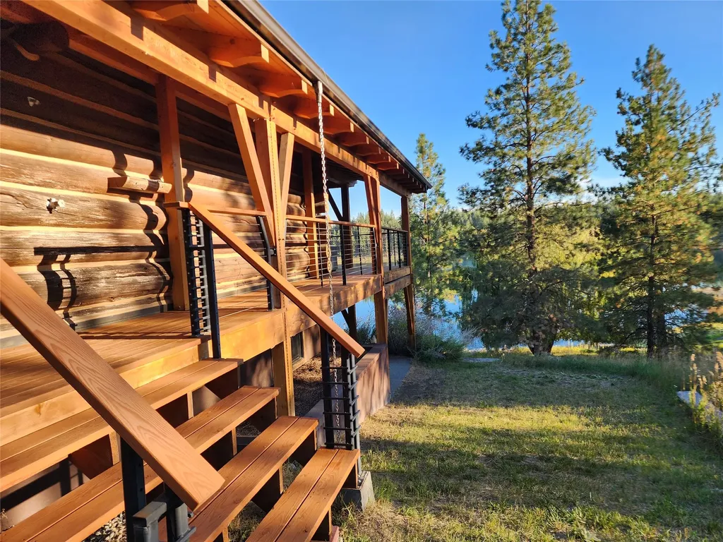 471 Carpenter Lane Eureka MT 59917