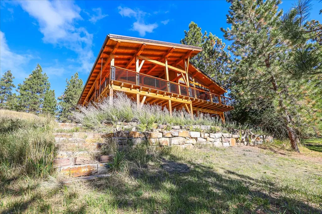 471 Carpenter Lane Eureka MT 59917