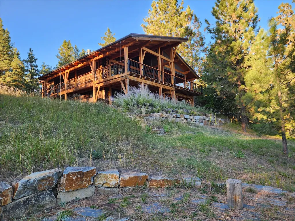 471 Carpenter Lane Eureka MT 59917