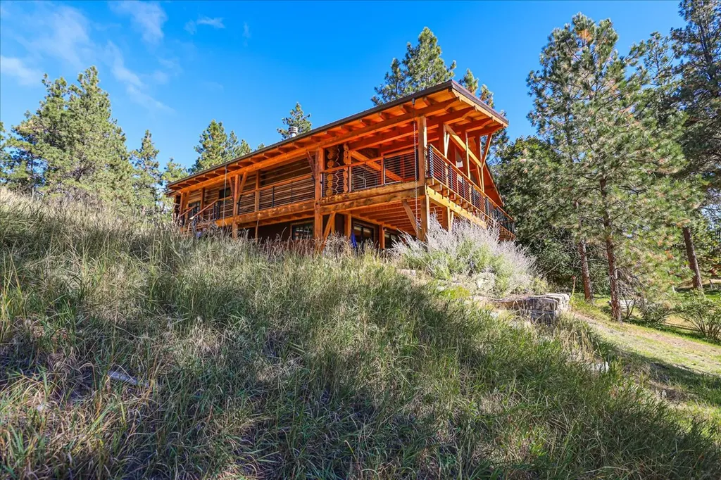 471 Carpenter Lane Eureka MT 59917