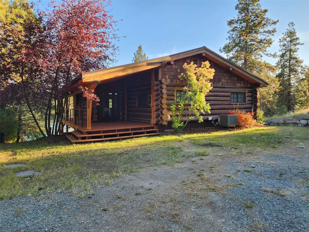 471 Carpenter Lane Eureka MT 59917