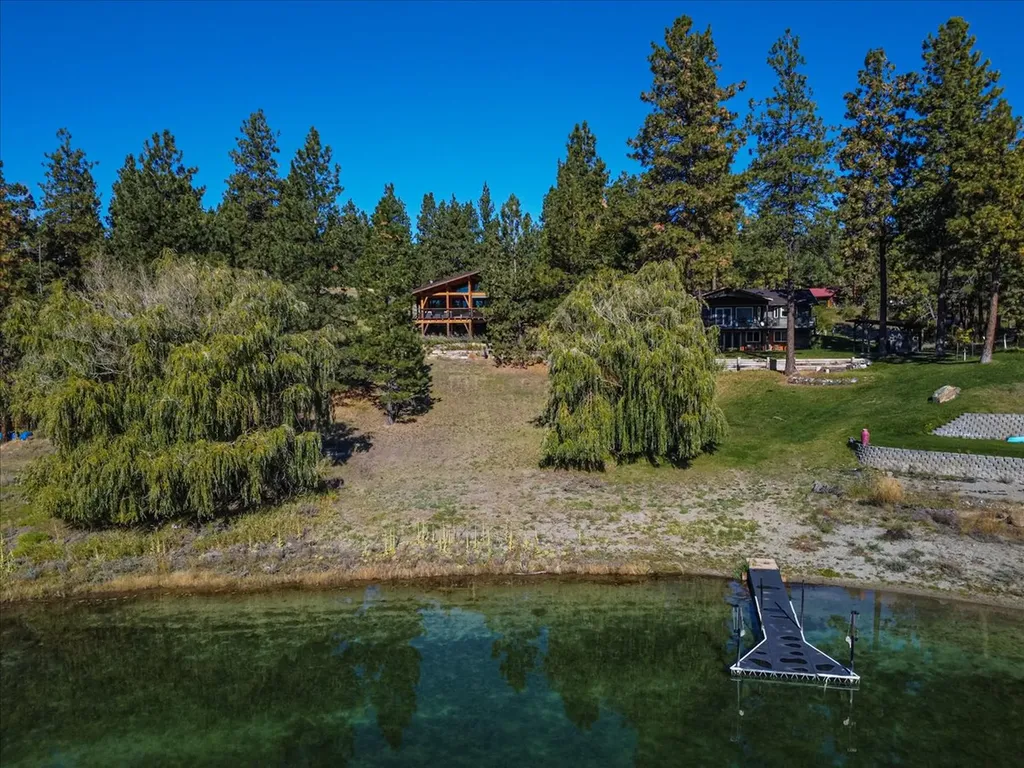 471 Carpenter Lane Eureka MT 59917