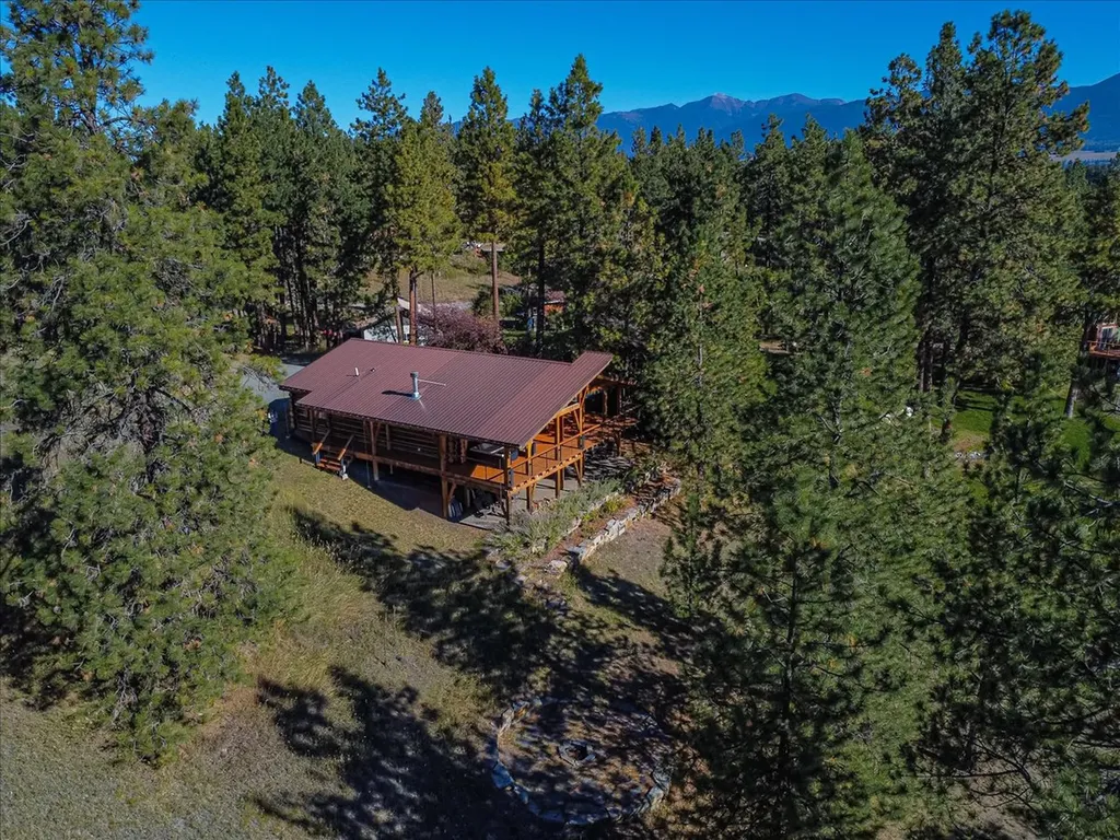 471 Carpenter Lane Eureka MT 59917