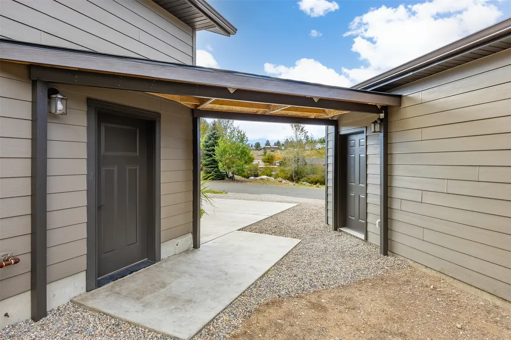 12 W Cherry Street Clancy MT 59634