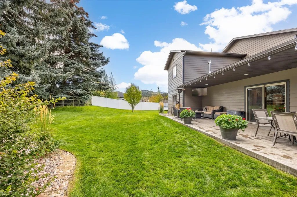 12 W Cherry Street Clancy MT 59634