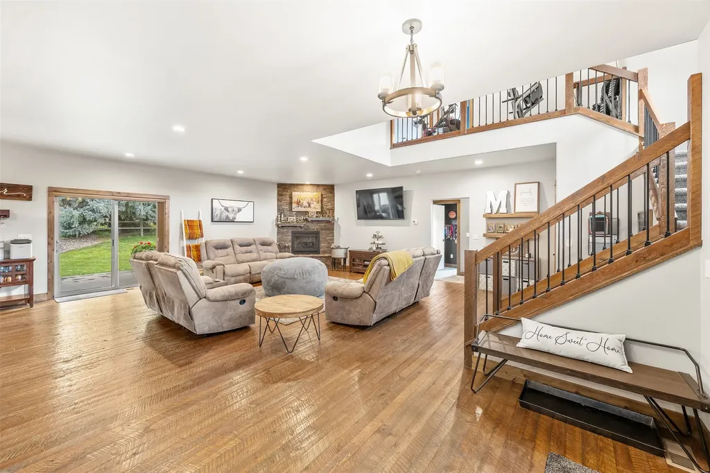 12 W Cherry Street Clancy MT 59634