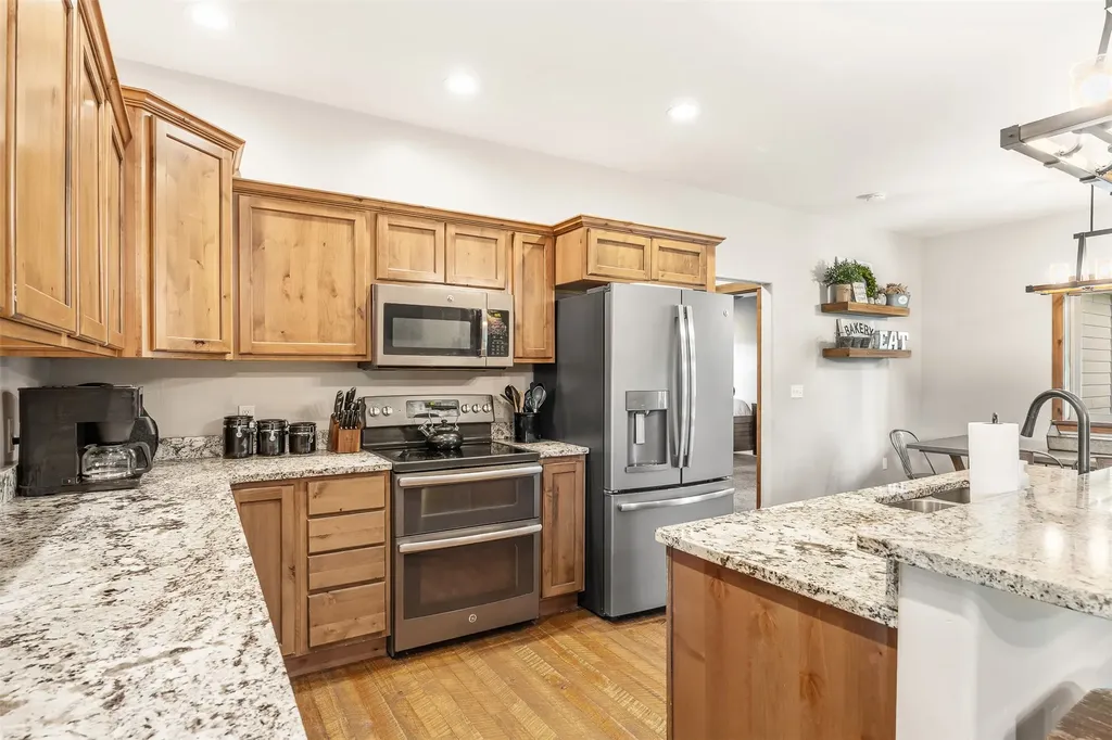 12 W Cherry Street Clancy MT 59634