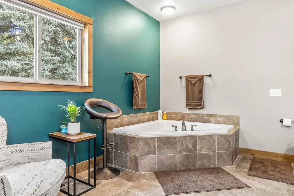 12 W Cherry Street Clancy MT 59634