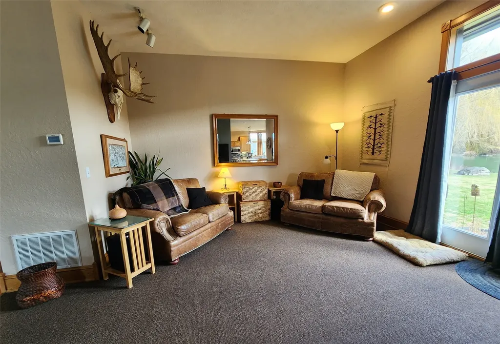 142 Edgewater Drive Libby MT 59923