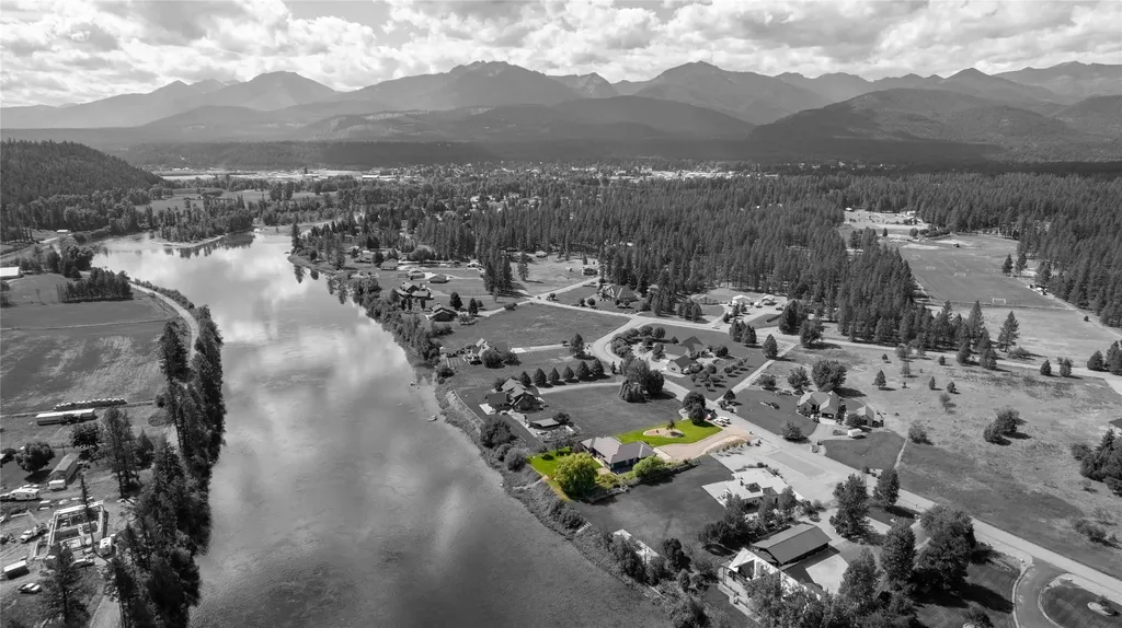 142 Edgewater Drive Libby MT 59923