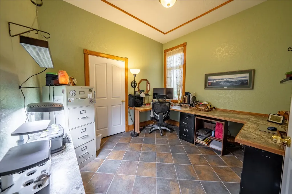 142 Edgewater Drive Libby MT 59923