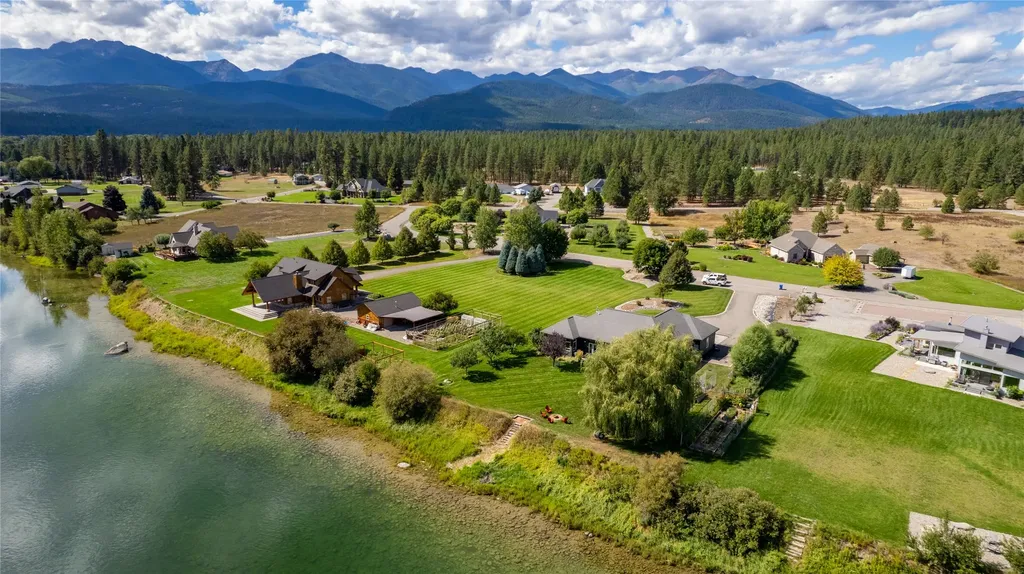 142 Edgewater Drive Libby MT 59923