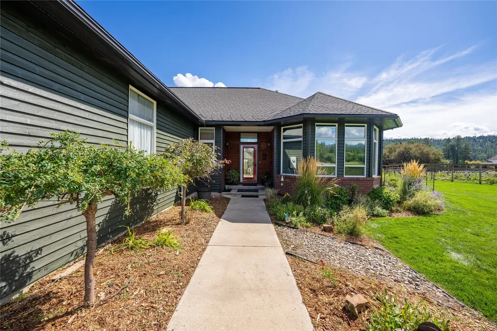 142 Edgewater Drive Libby MT 59923