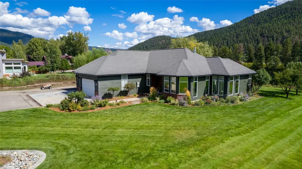 142 Edgewater Drive Libby MT 59923