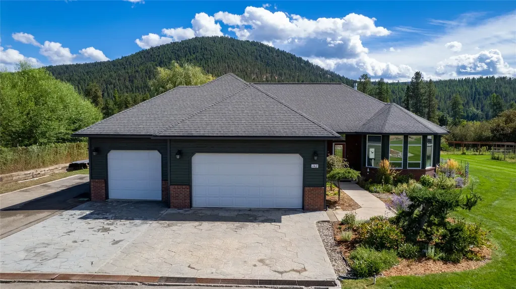 142 Edgewater Drive Libby MT 59923