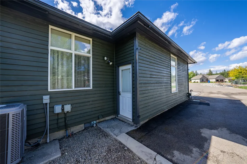 142 Edgewater Drive Libby MT 59923