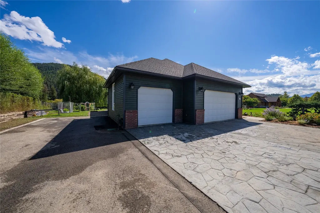142 Edgewater Drive Libby MT 59923