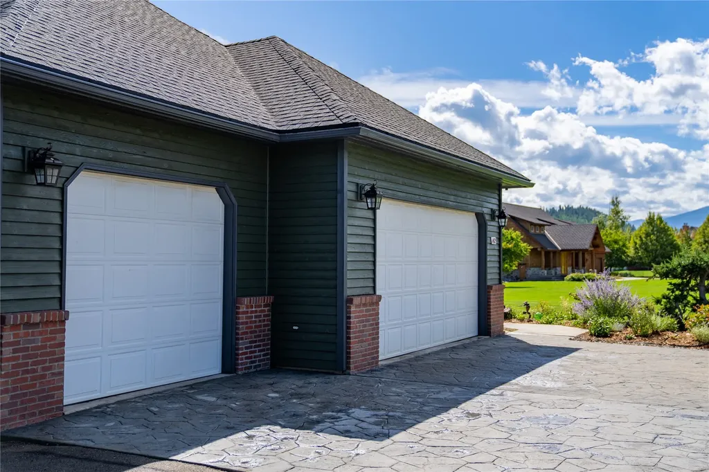 142 Edgewater Drive Libby MT 59923