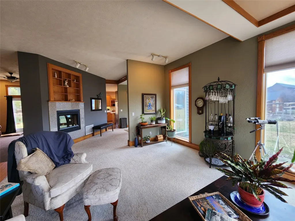 142 Edgewater Drive Libby MT 59923