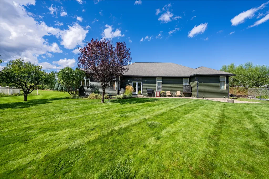 142 Edgewater Drive Libby MT 59923