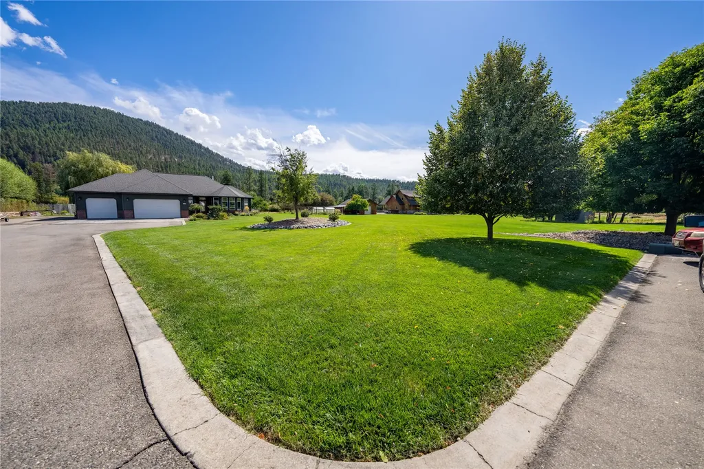 142 Edgewater Drive Libby MT 59923