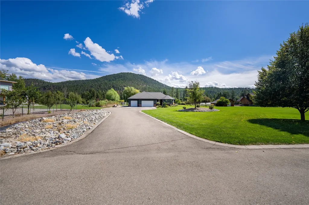 142 Edgewater Drive Libby MT 59923