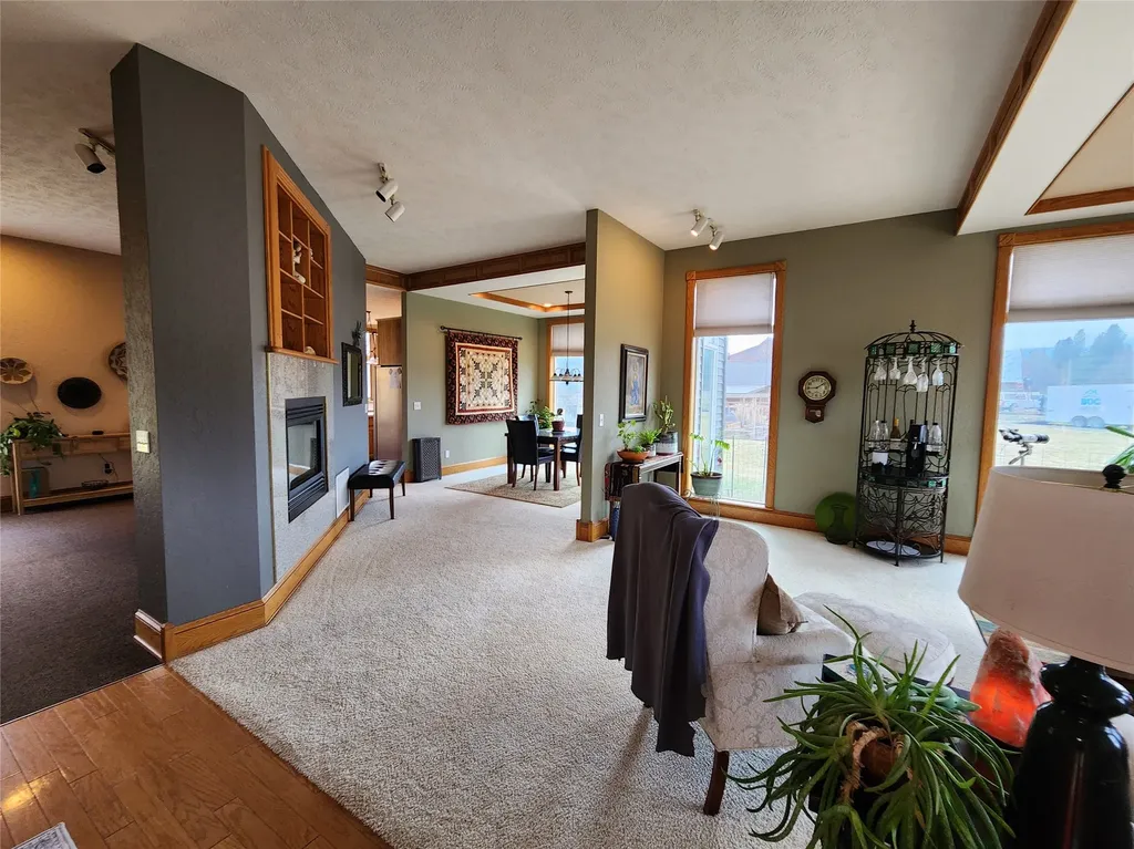 142 Edgewater Drive Libby MT 59923