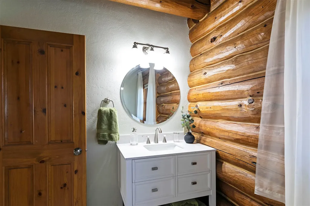 203 Hart Bench Road Darby MT 59829