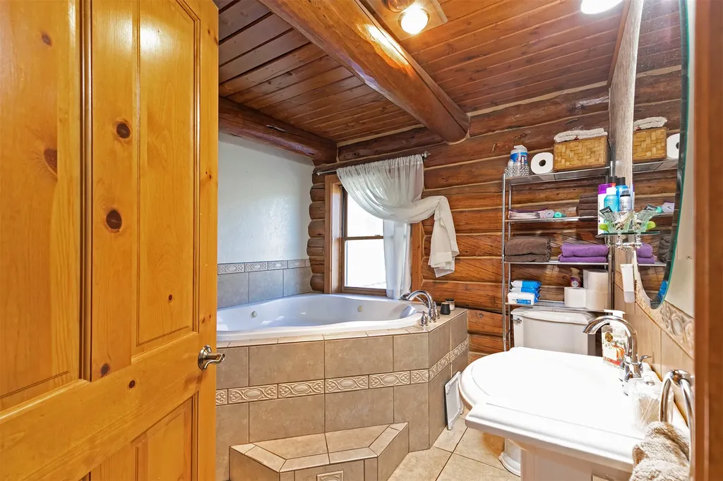 203 Hart Bench Road Darby MT 59829