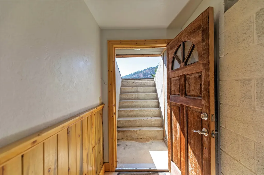 203 Hart Bench Road Darby MT 59829