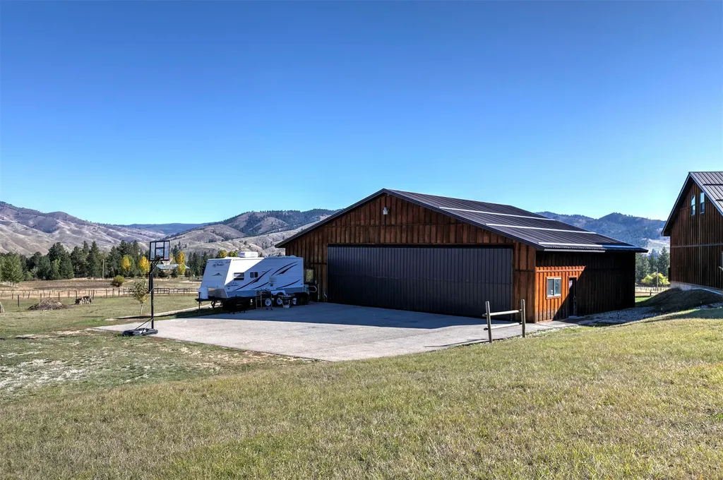 203 Hart Bench Road Darby MT 59829