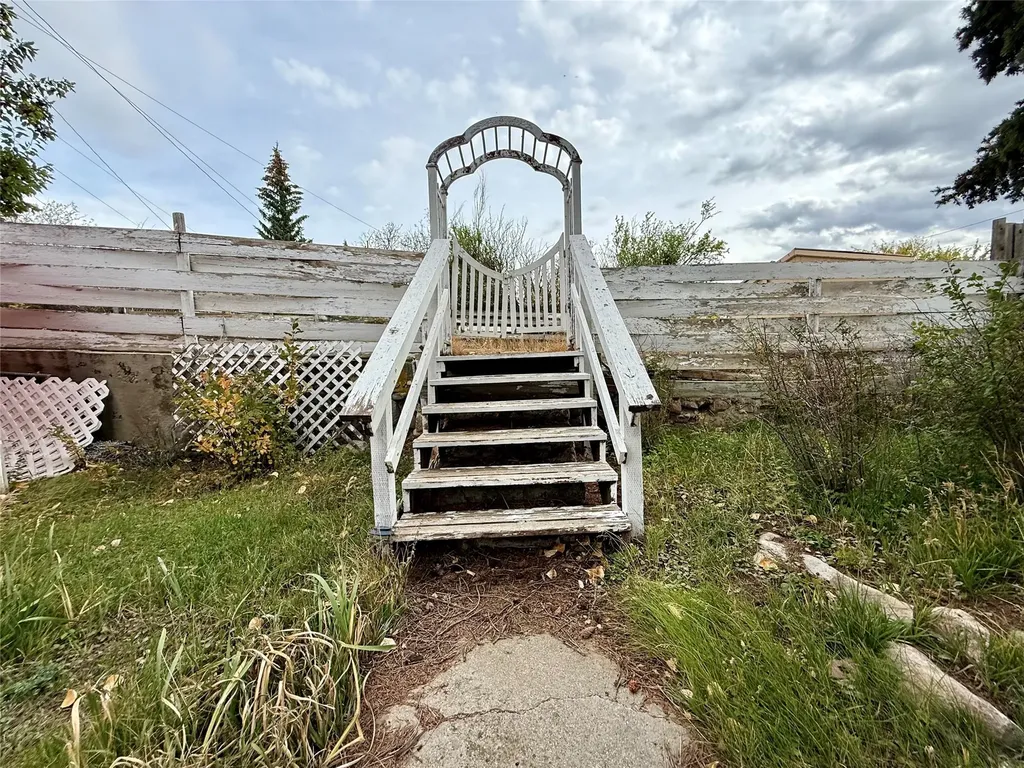 233 4th Avenue SW Cut Bank MT 59427