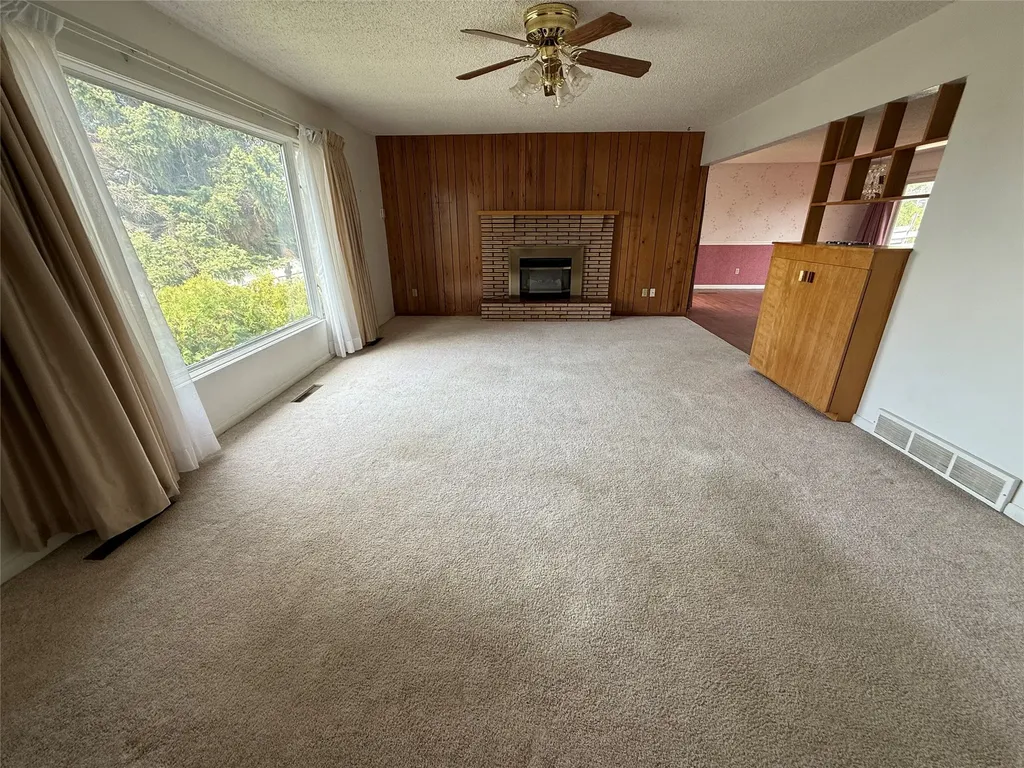 233 4th Avenue SW Cut Bank MT 59427