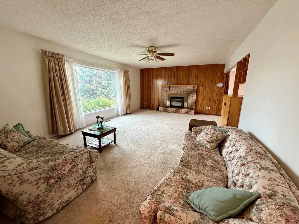 233 4th Avenue SW Cut Bank MT 59427