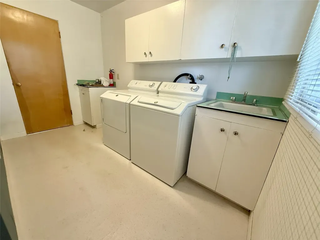 233 4th Avenue SW Cut Bank MT 59427