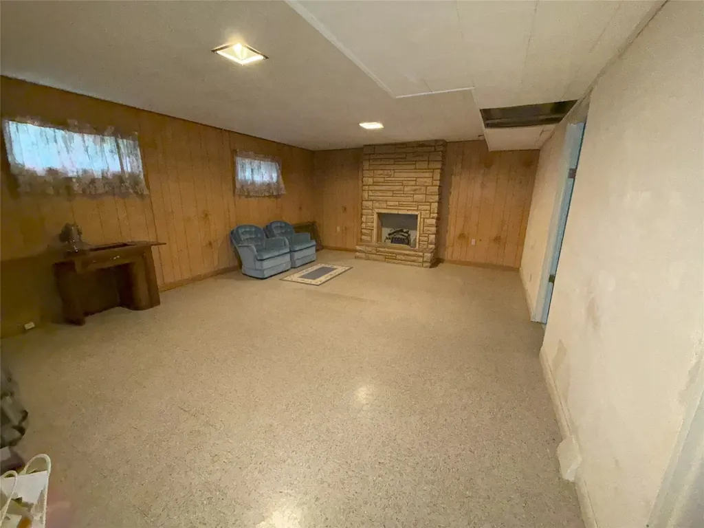 233 4th Avenue SW Cut Bank MT 59427