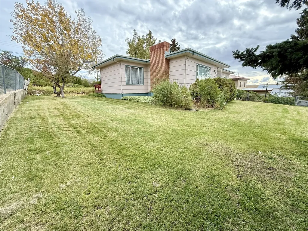 233 4th Avenue SW Cut Bank MT 59427