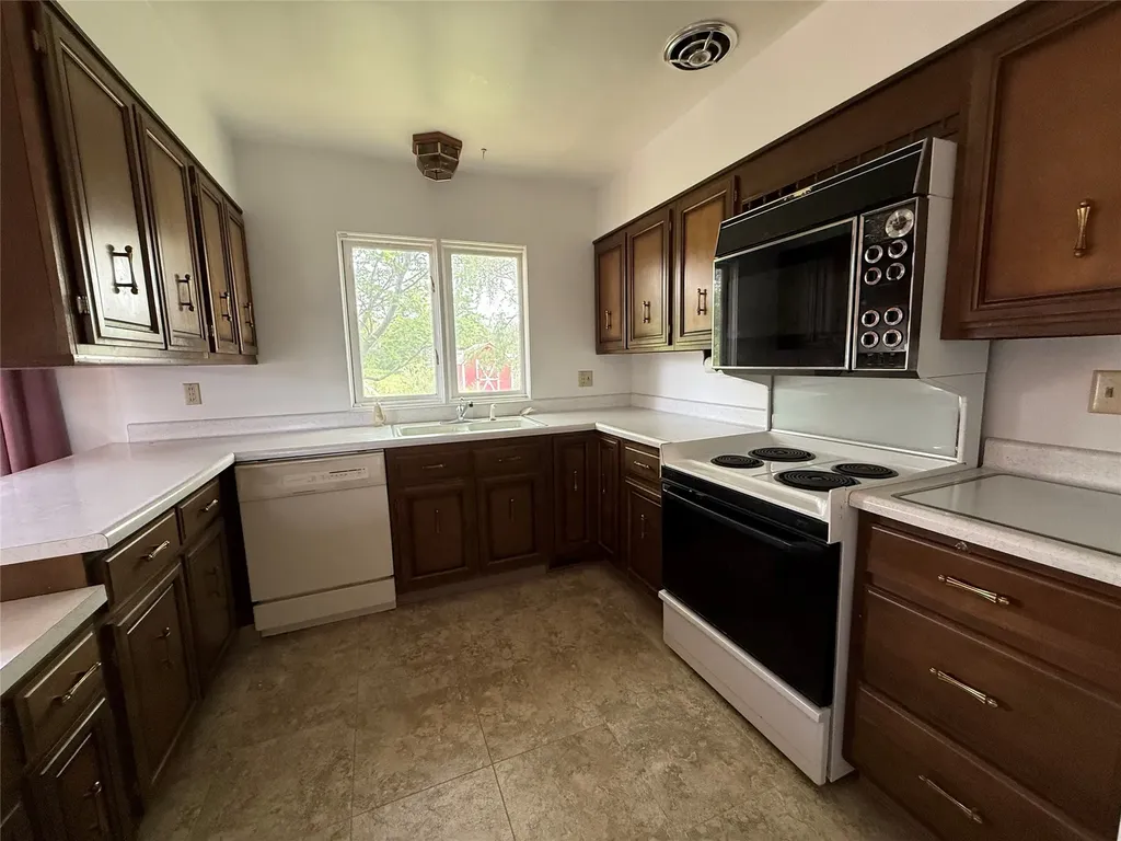 233 4th Avenue SW Cut Bank MT 59427