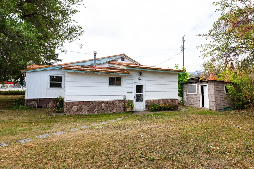128 Dutch Hill Road Hamilton MT 59840