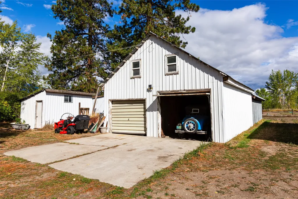 128 Dutch Hill Road Hamilton MT 59840