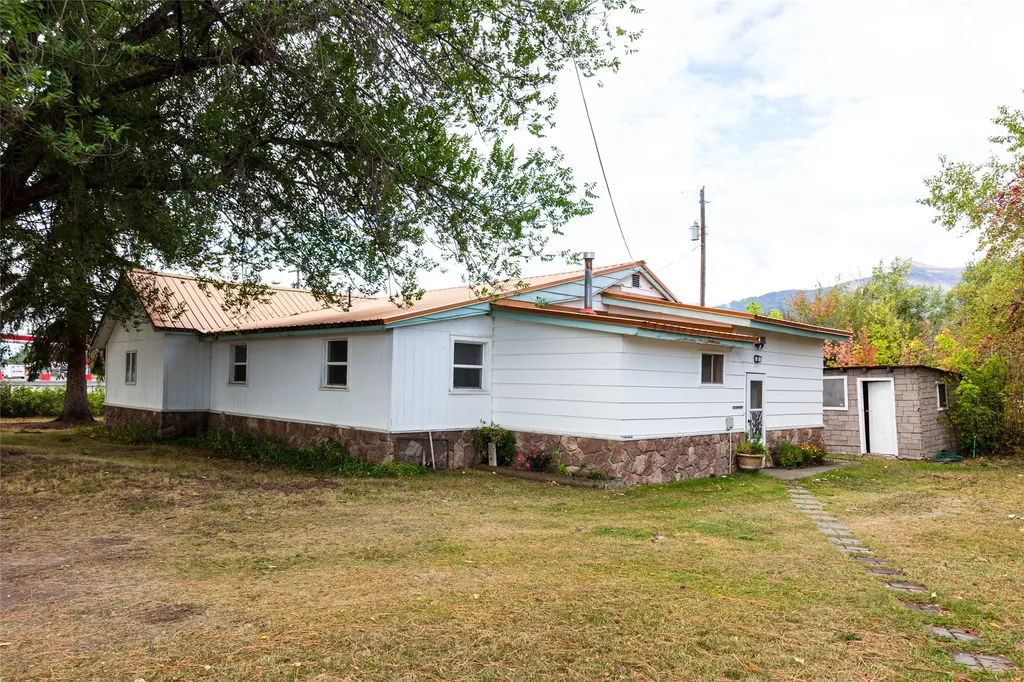 128 Dutch Hill Road Hamilton MT 59840