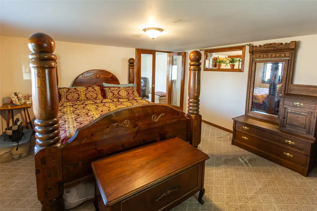 128 Dutch Hill Road Hamilton MT 59840
