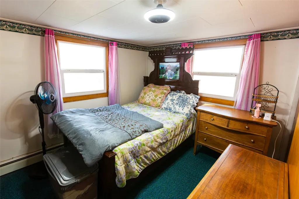 128 Dutch Hill Road Hamilton MT 59840